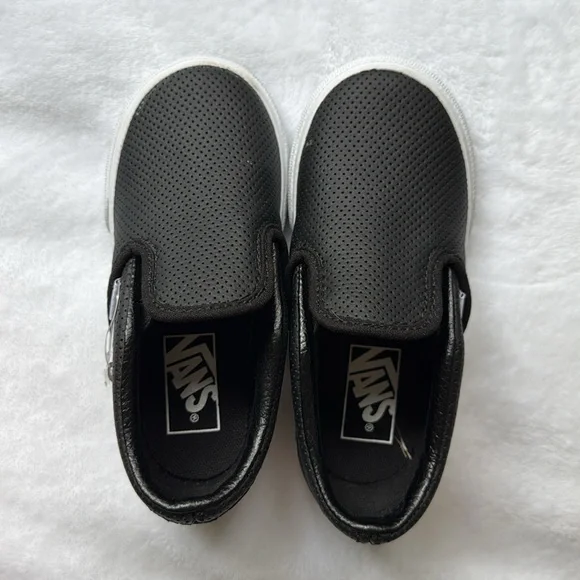 Vans Unisex Black‎ Perforated Leather Slip On Sneakers Size 8.5 VN000XG8DJ6.png.png main image 2